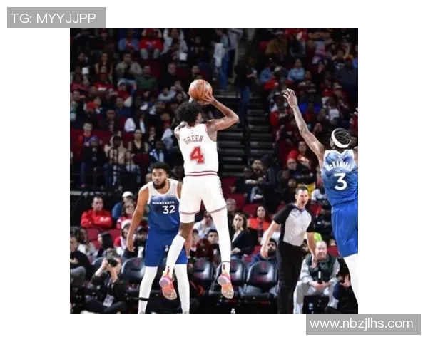 重庆篮球队的蜕变之路：从挑战到辉煌的冠军赛特别报道